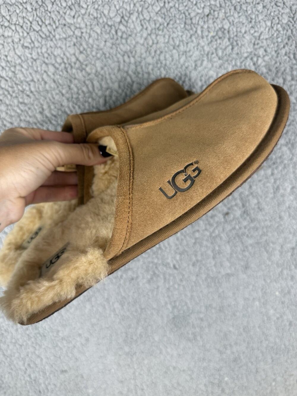 UGG Men's Scuff Slipper Chestnut Size US 11 Comfort Casual Soft House Shoes